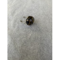 Runder Fingerring in Goldmetallic und Schwarz