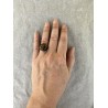 Runder Fingerring in Goldmetallic und Schwarz