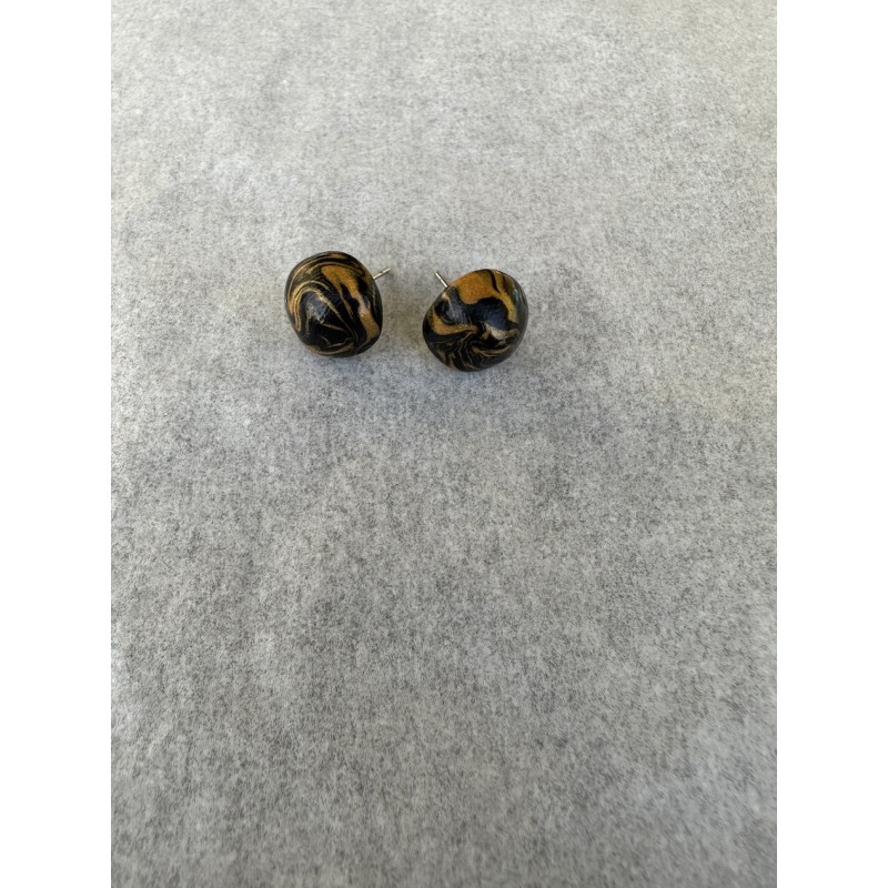 Ohrstecker in Schwarz und Goldmetallic